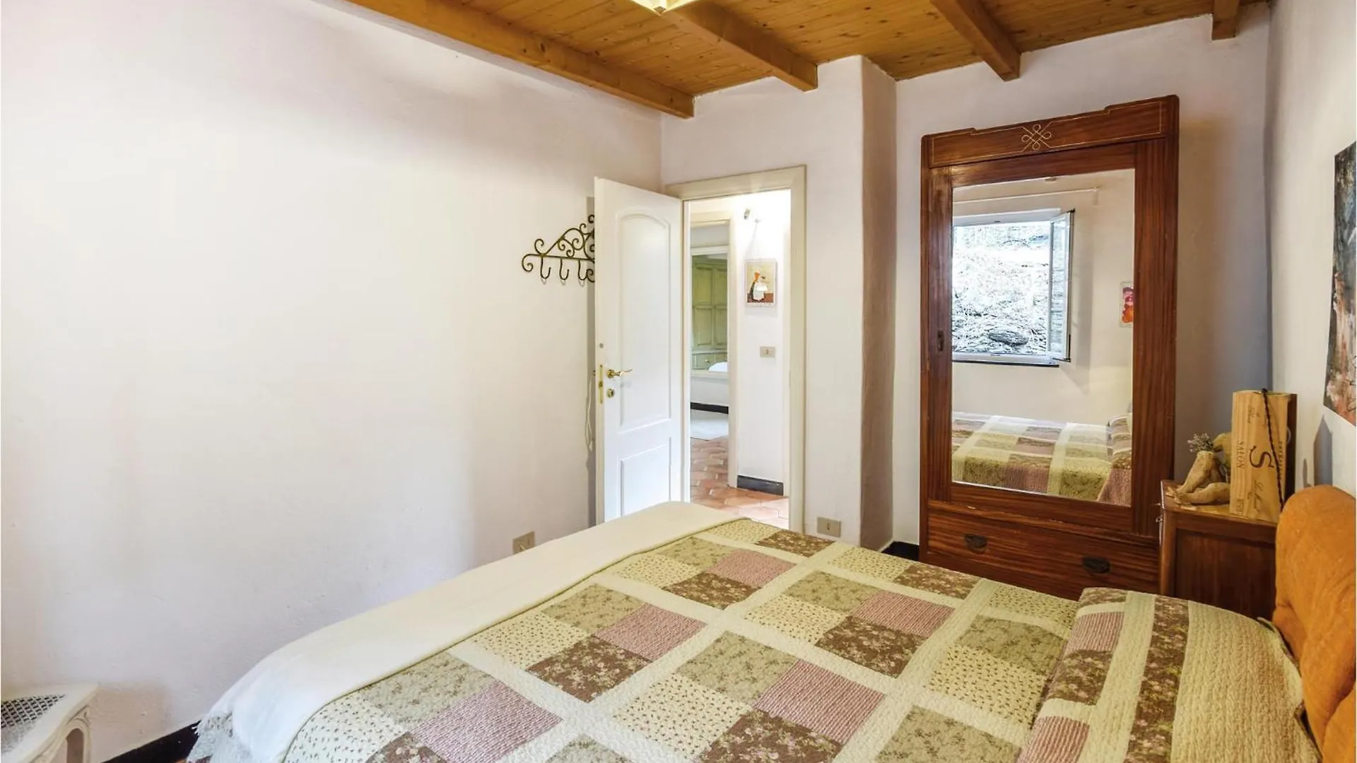 3 Bedroom Gorgeous Home In Uscio