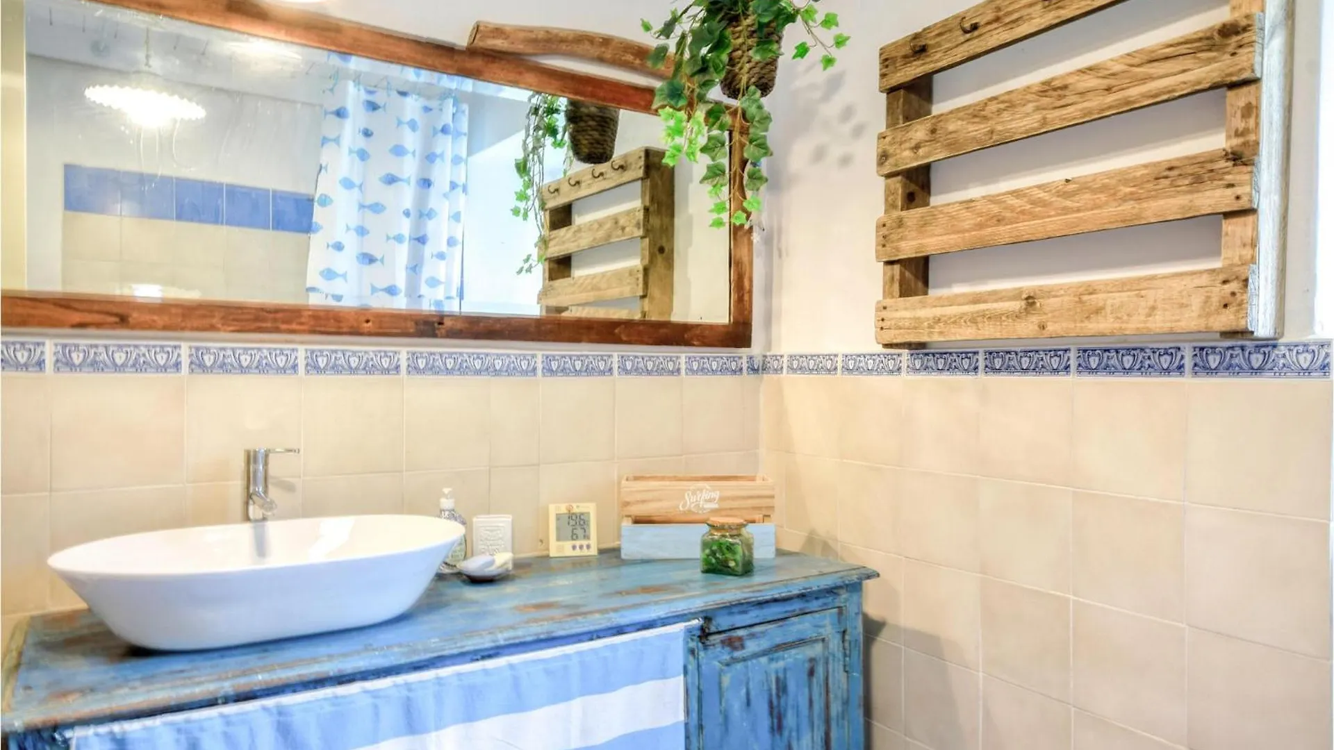 3 Bedroom Gorgeous Home In Uscio Italy