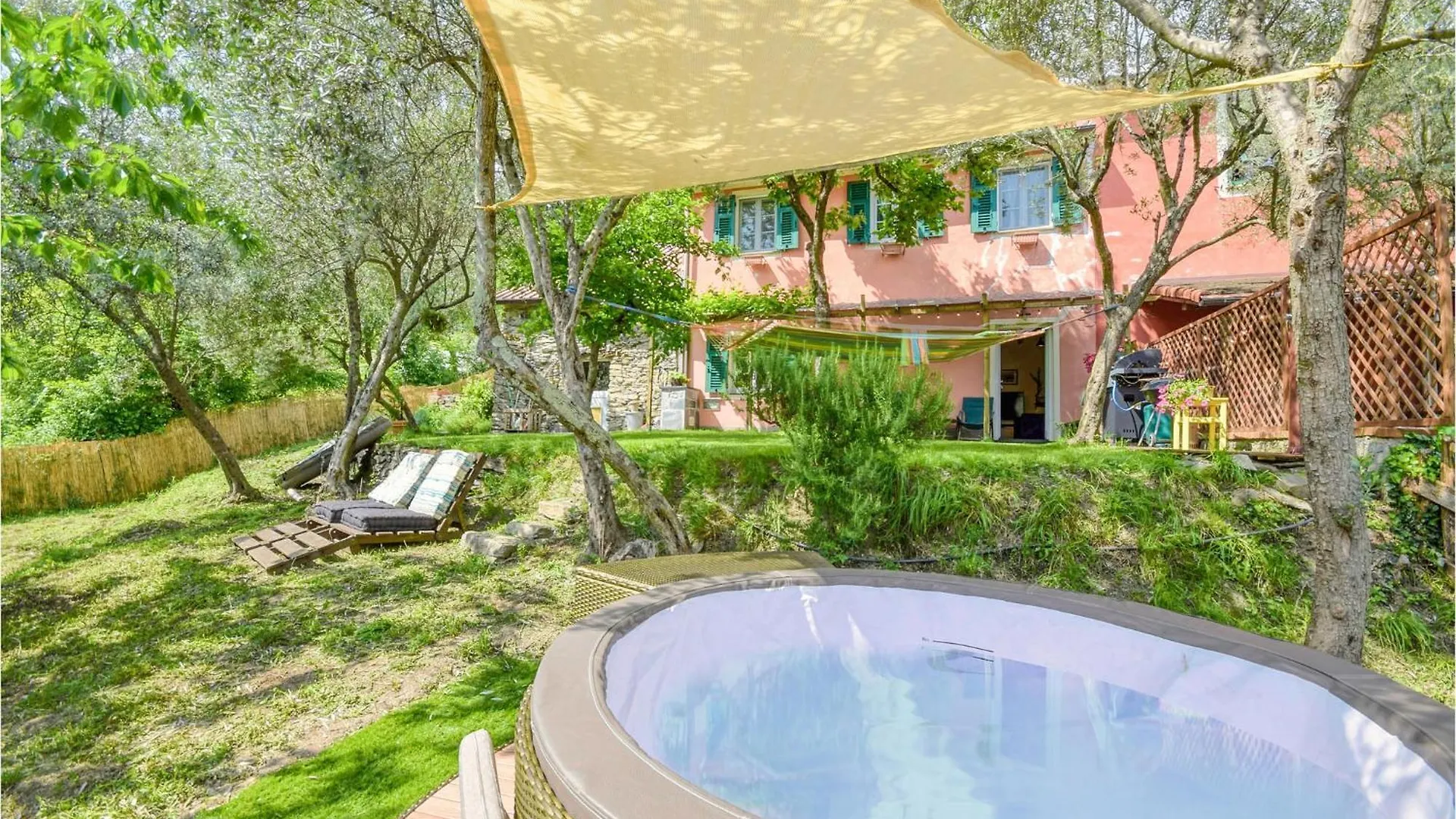 3 Bedroom Gorgeous Home In Uscio